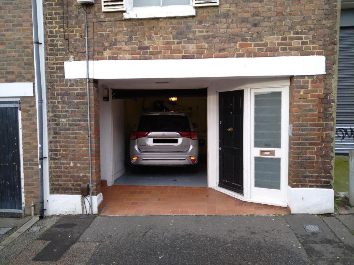 Fantastic 3 Bed Brighton House- Sleeps 6- Superfast Wifi And Garage Appartement Buitenkant foto