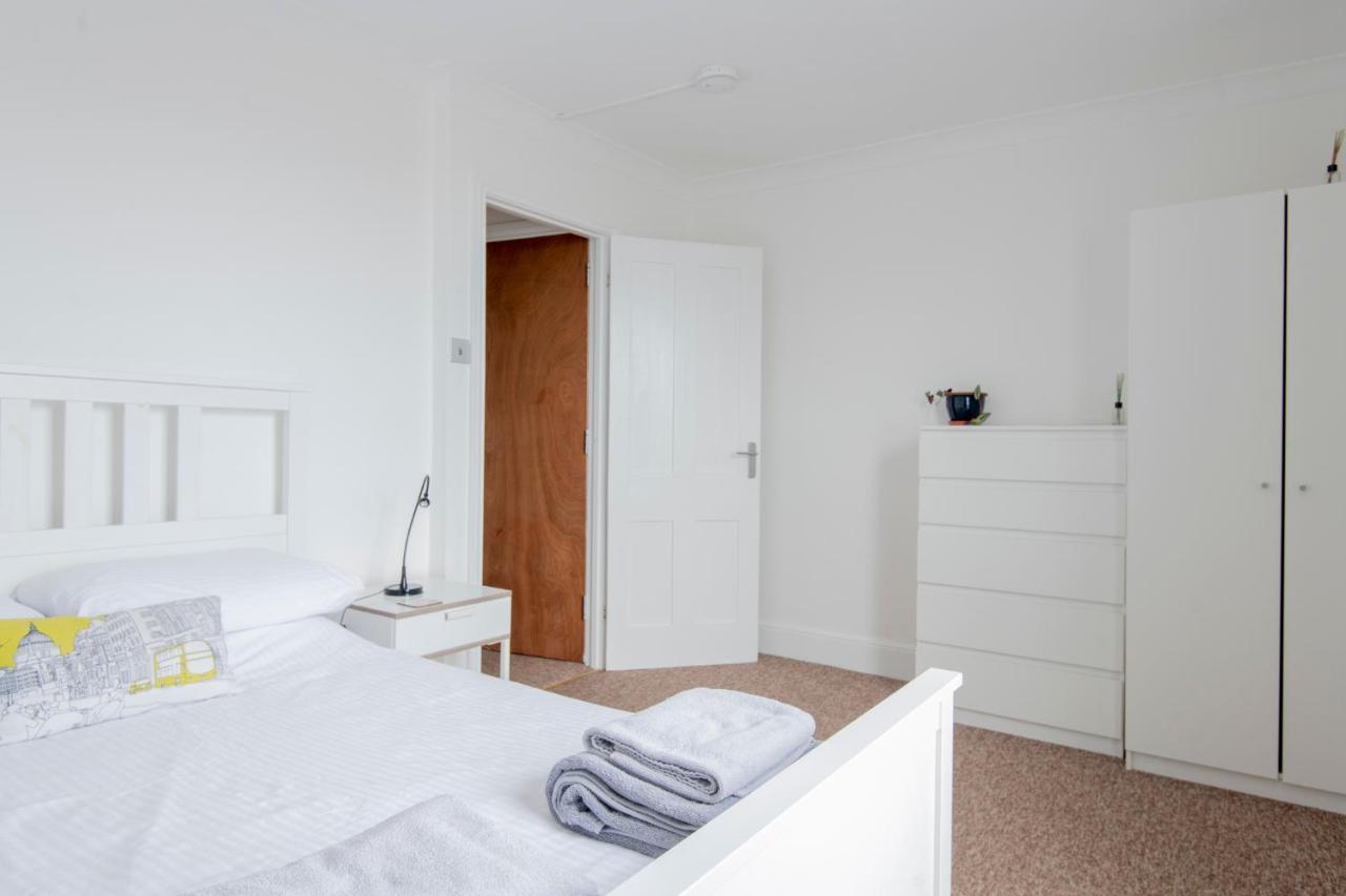 Fantastic 3 Bed Brighton House- Sleeps 6- Superfast Wifi And Garage Appartement Buitenkant foto