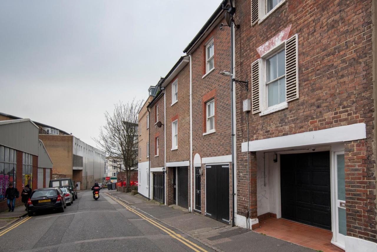 Fantastic 3 Bed Brighton House- Sleeps 6- Superfast Wifi And Garage Appartement Buitenkant foto