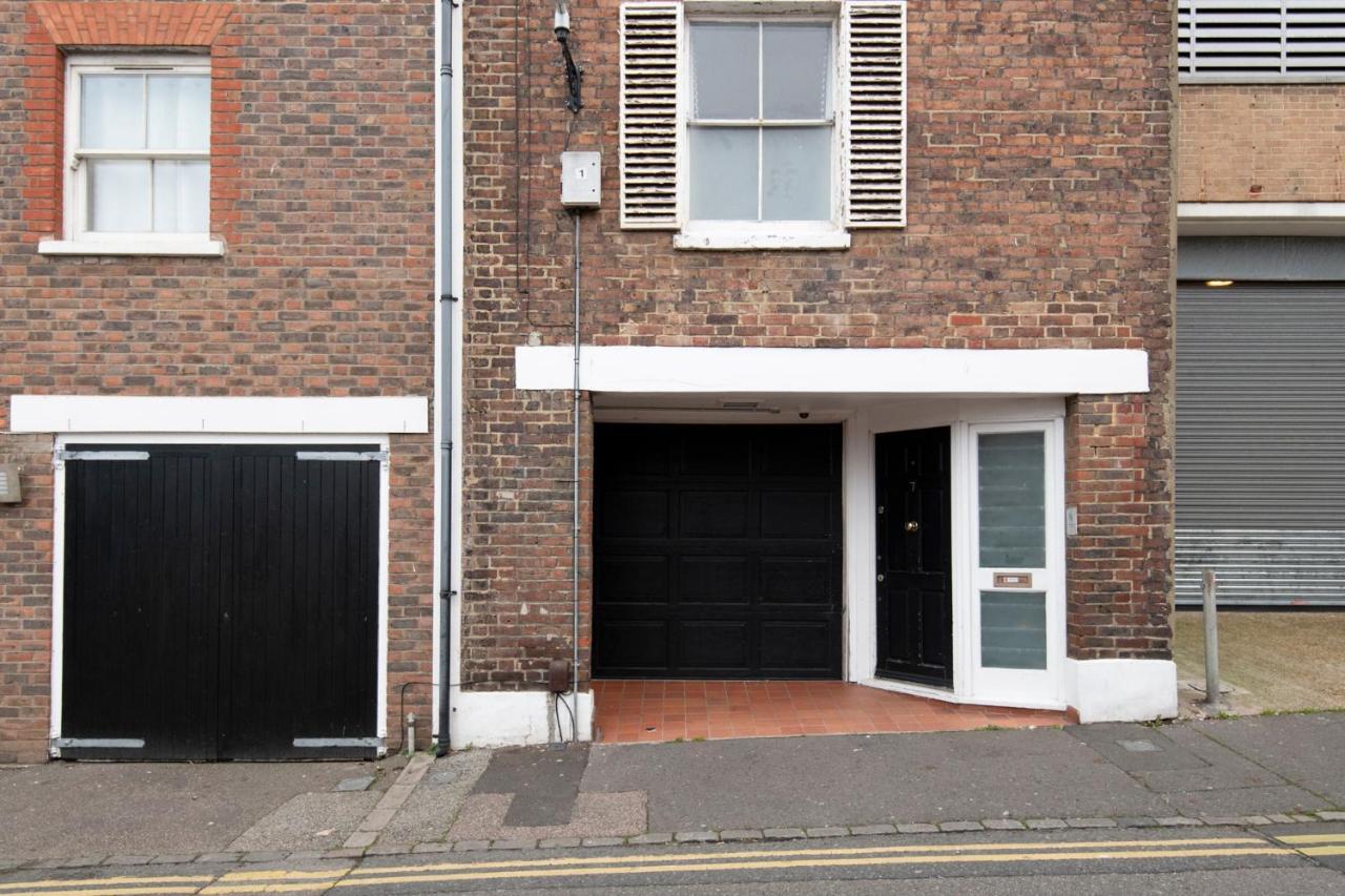 Fantastic 3 Bed Brighton House- Sleeps 6- Superfast Wifi And Garage Appartement Buitenkant foto
